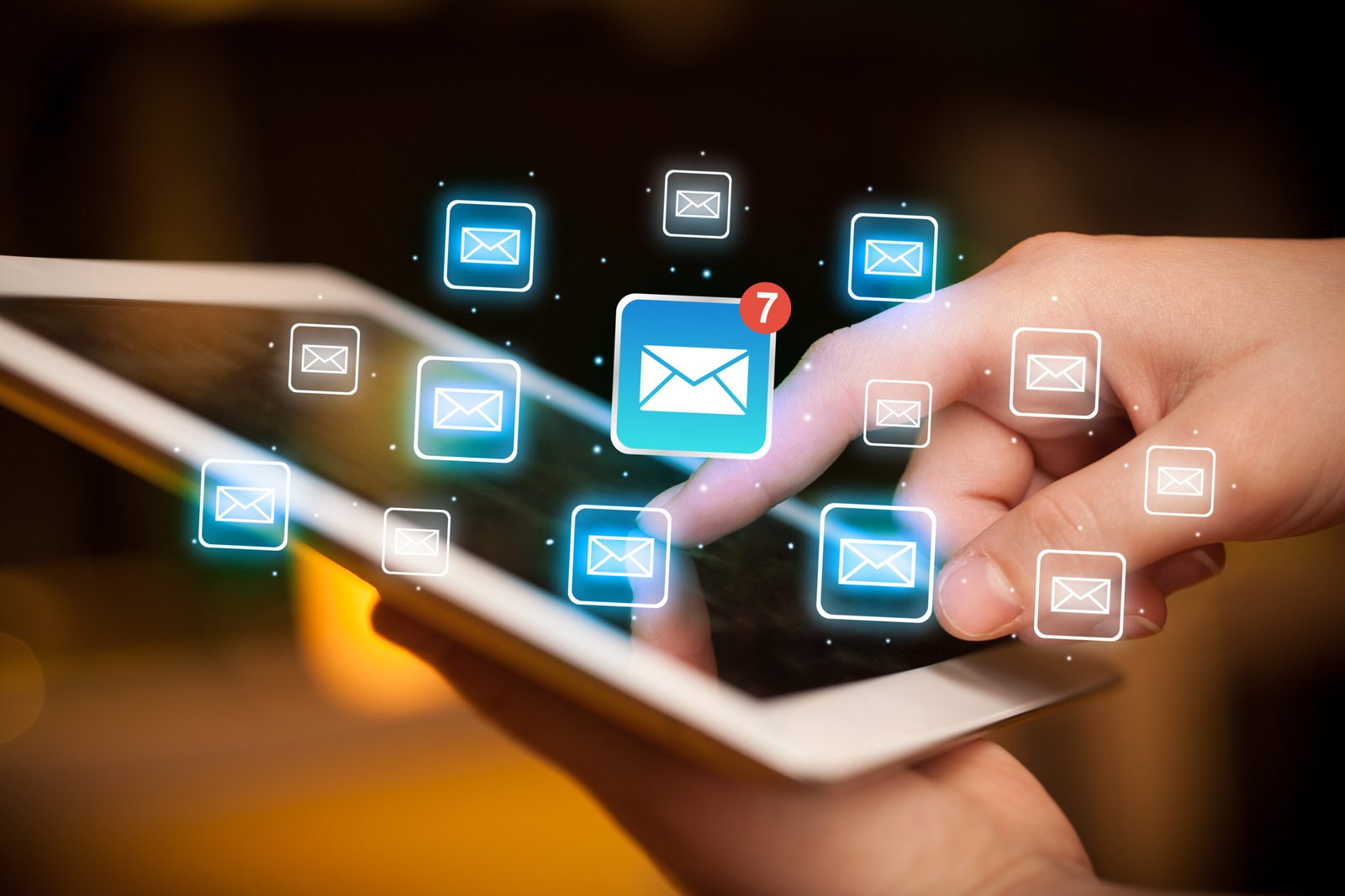 hand-interacting-with-email-application-on-tablet-2026-01-09-14-45-35-utc